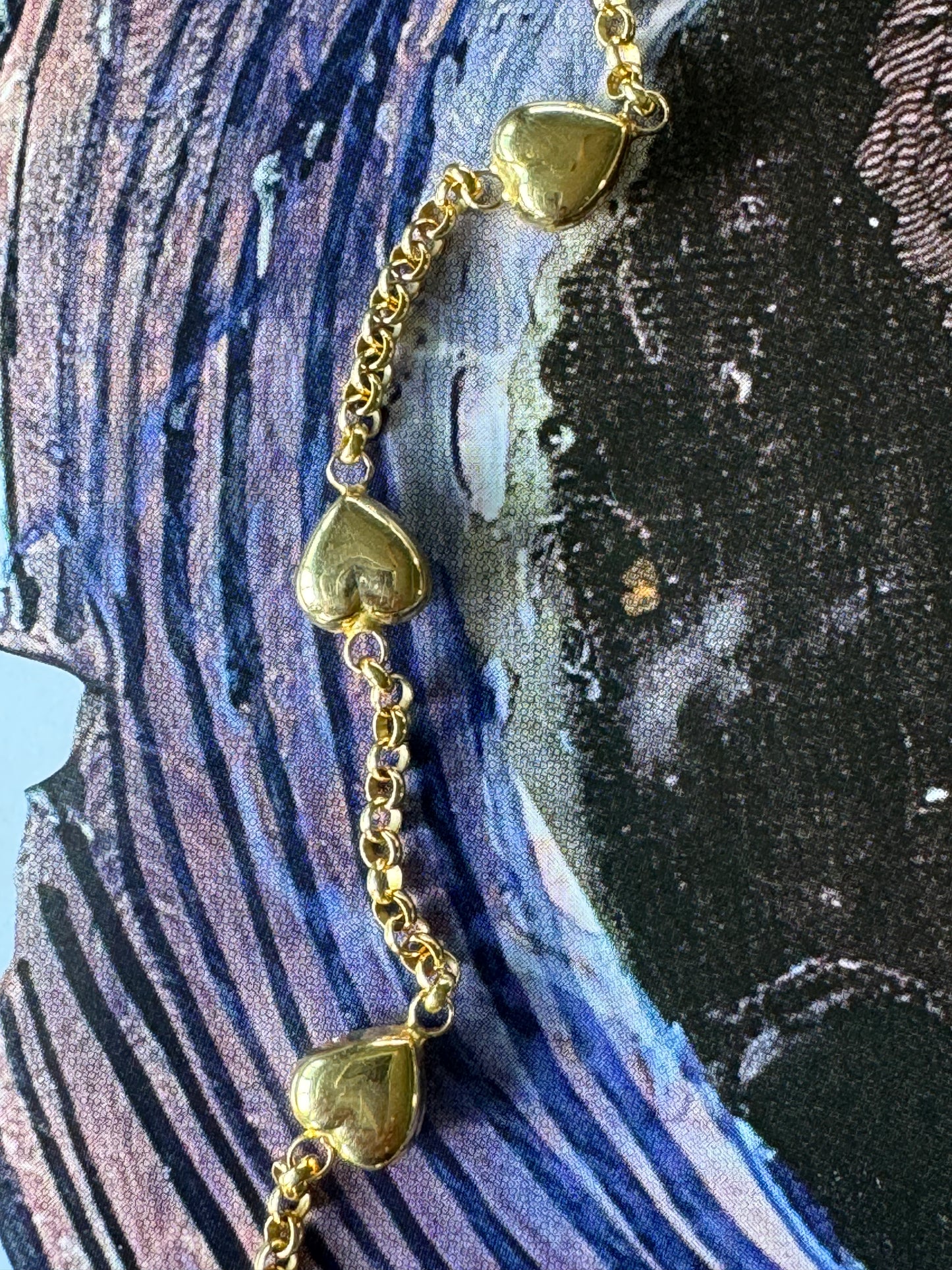 Puffy Heart Station Necklace