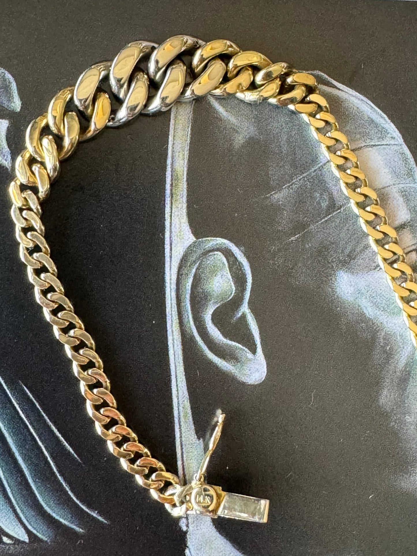 Graduated Cuban Link Bracelet