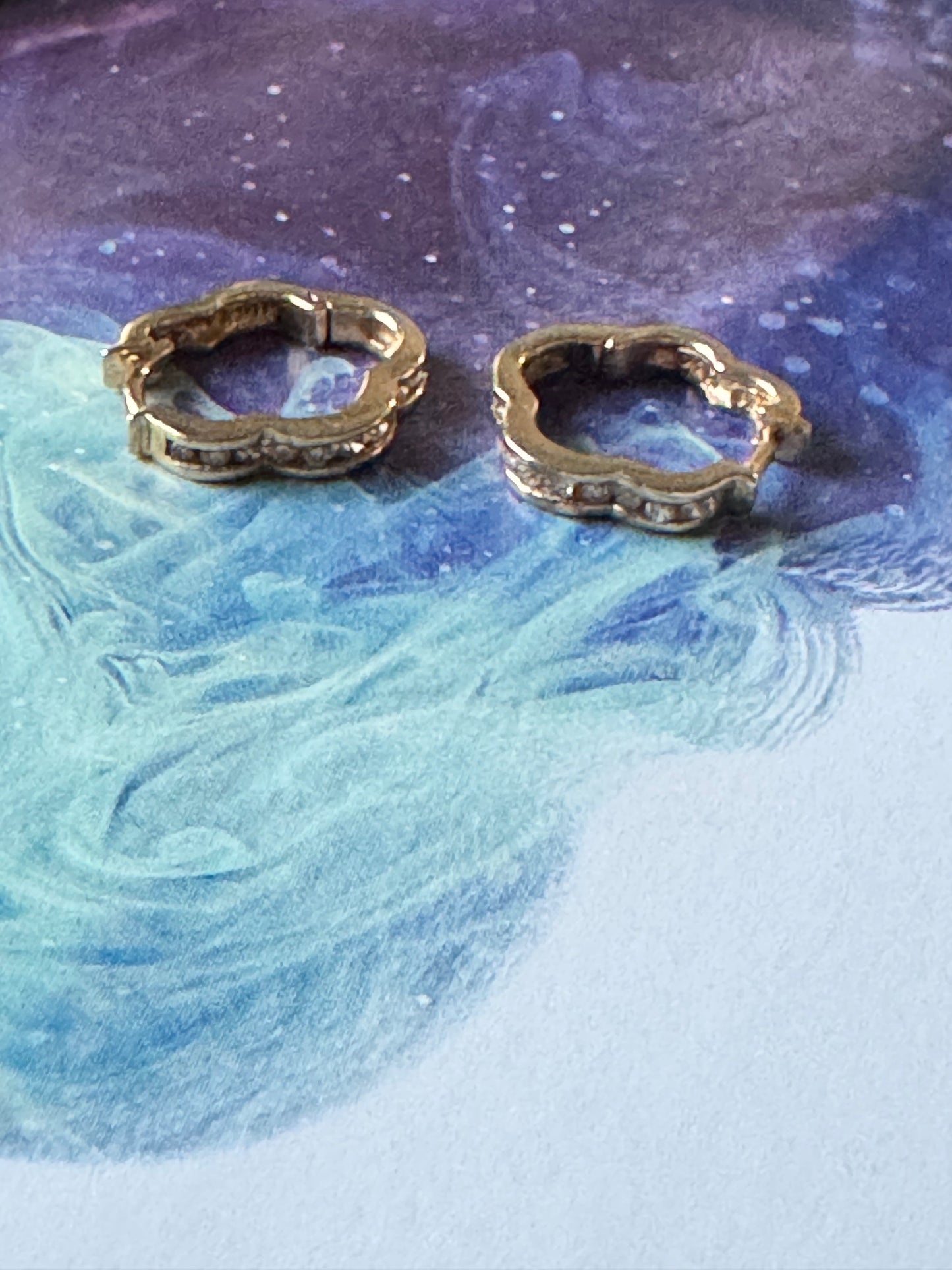 Diamond Flower Huggies