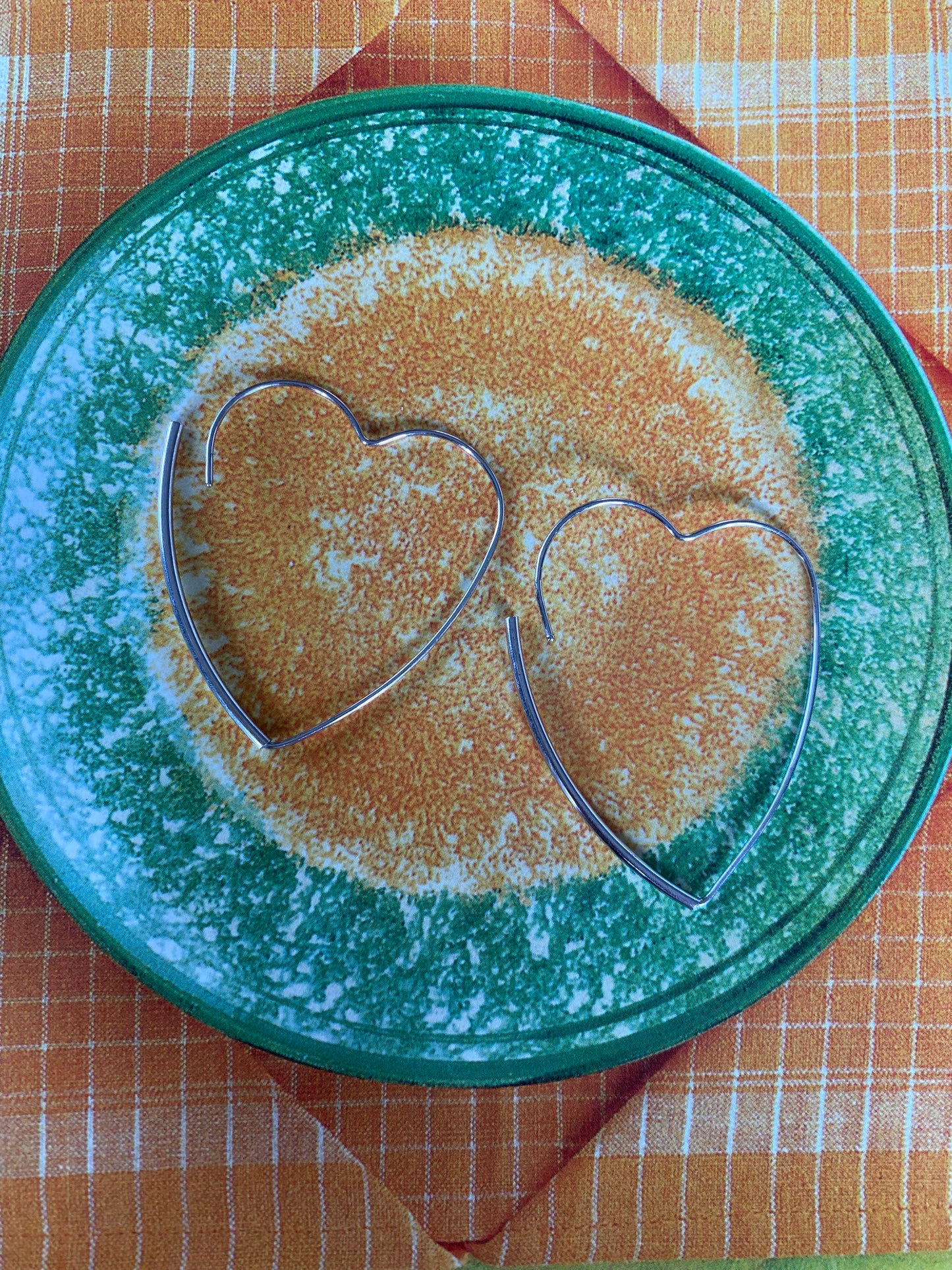 Seamless Heart Hoops