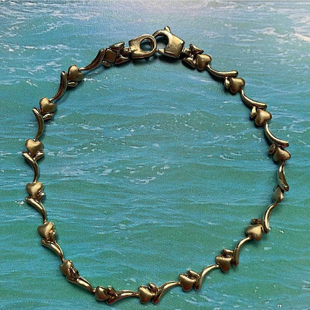 14k Heart Link Bracelet