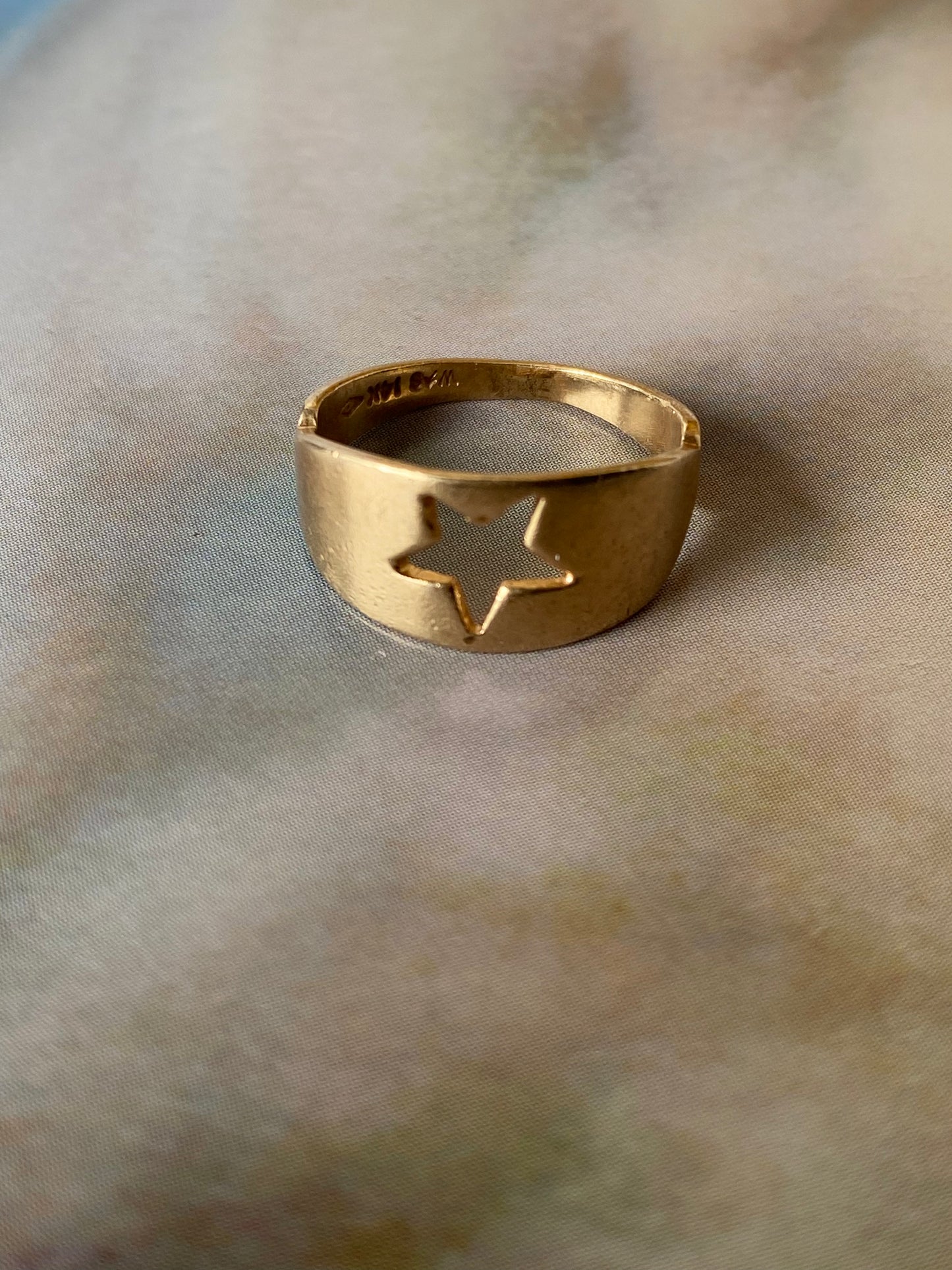 14k Star Cutout Ring