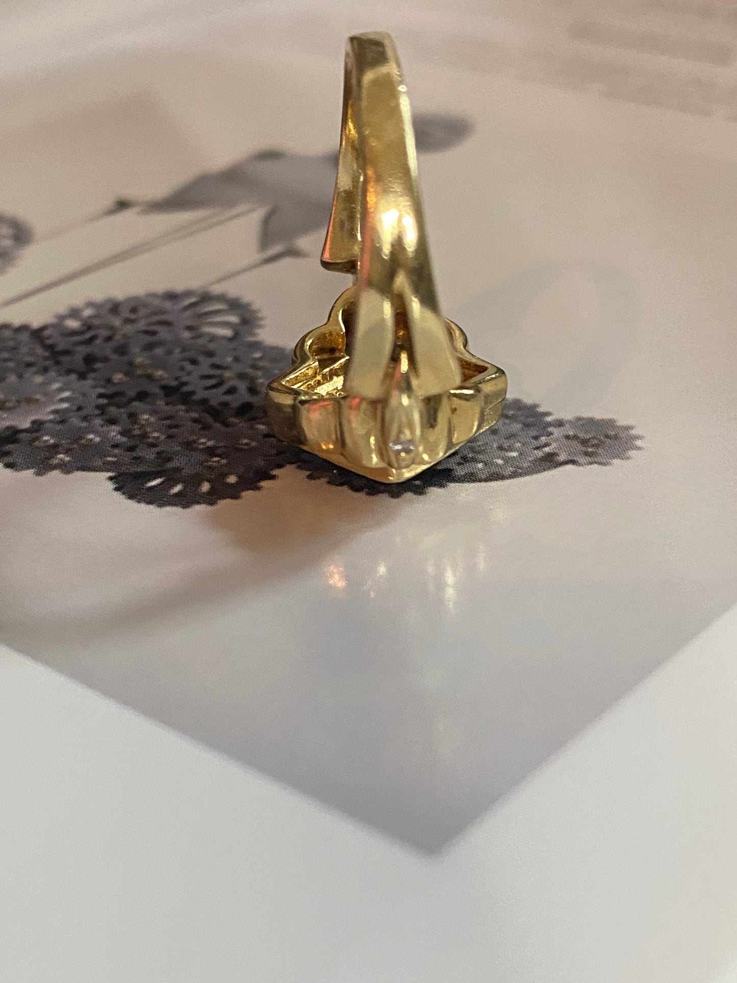 Diamond & Enamel Split Shank Ring