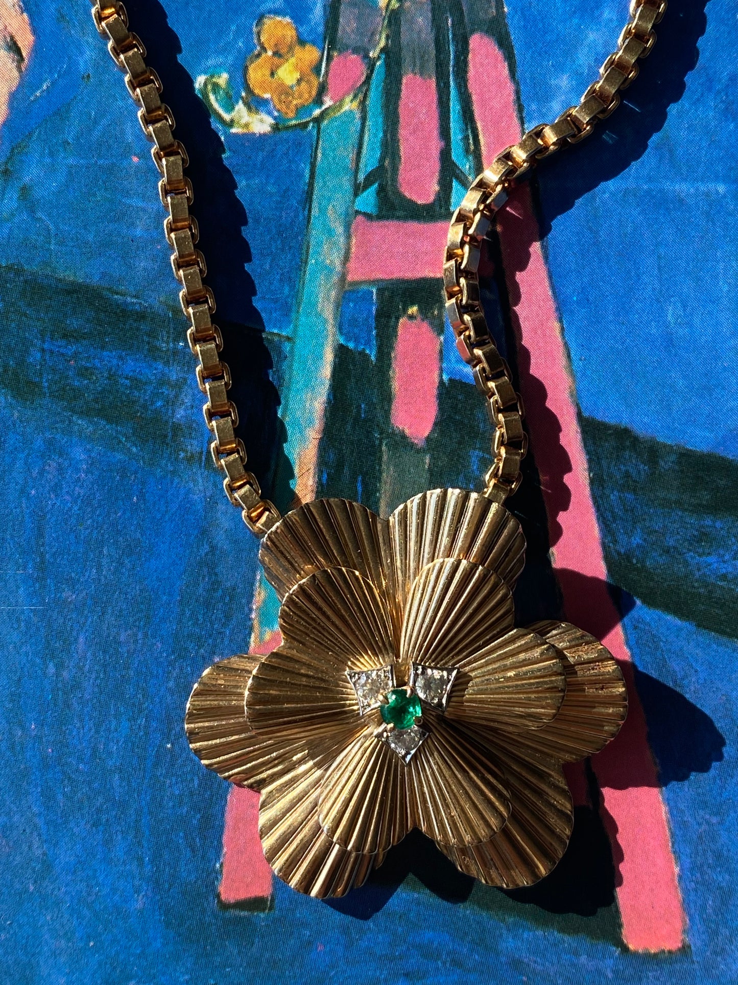 14k Engine Turned Flower and Chain