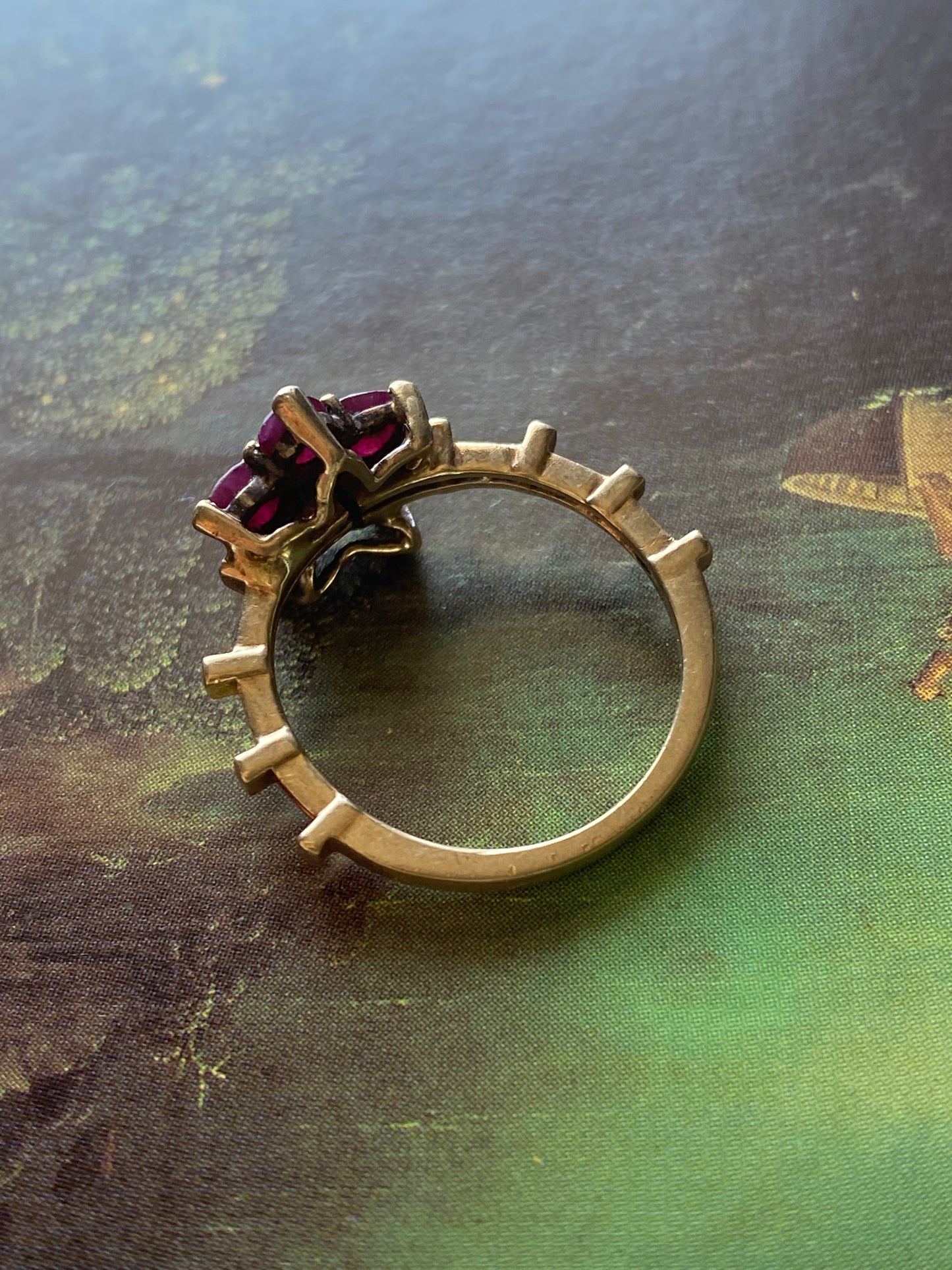 14k Garnet Flower Ring