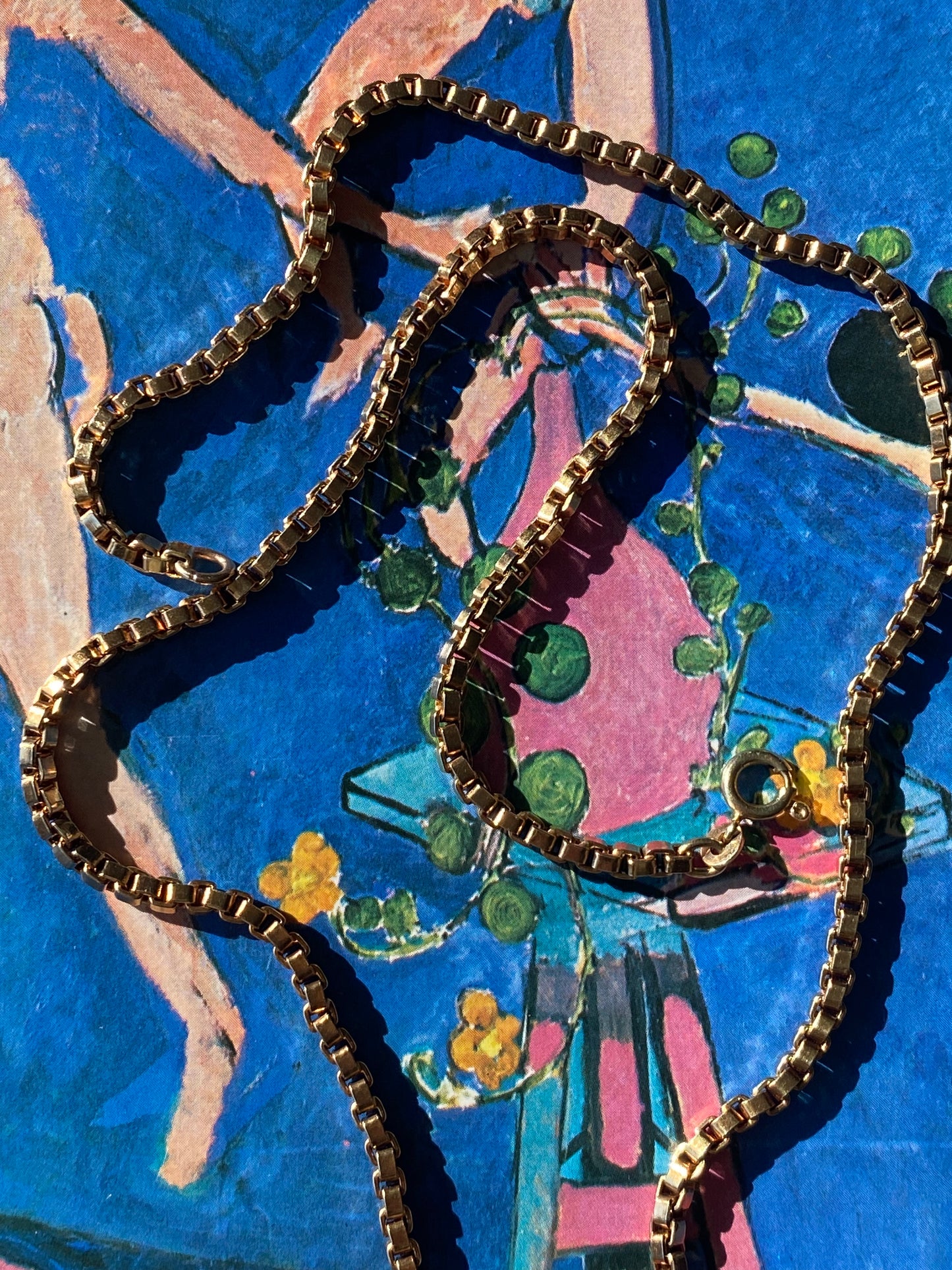 14k Engine Turned Flower and Chain