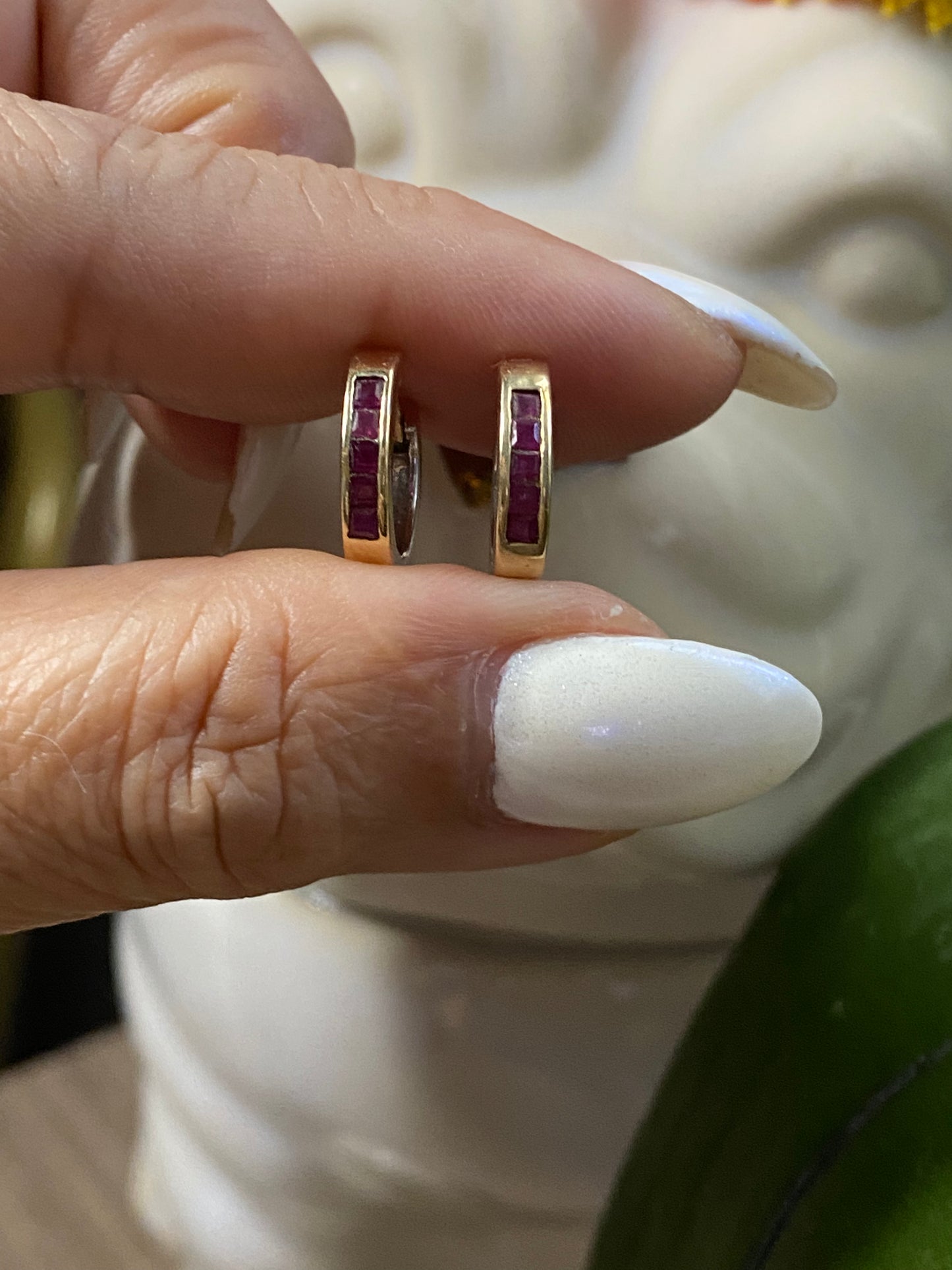 10k Reversible Ruby Huggies