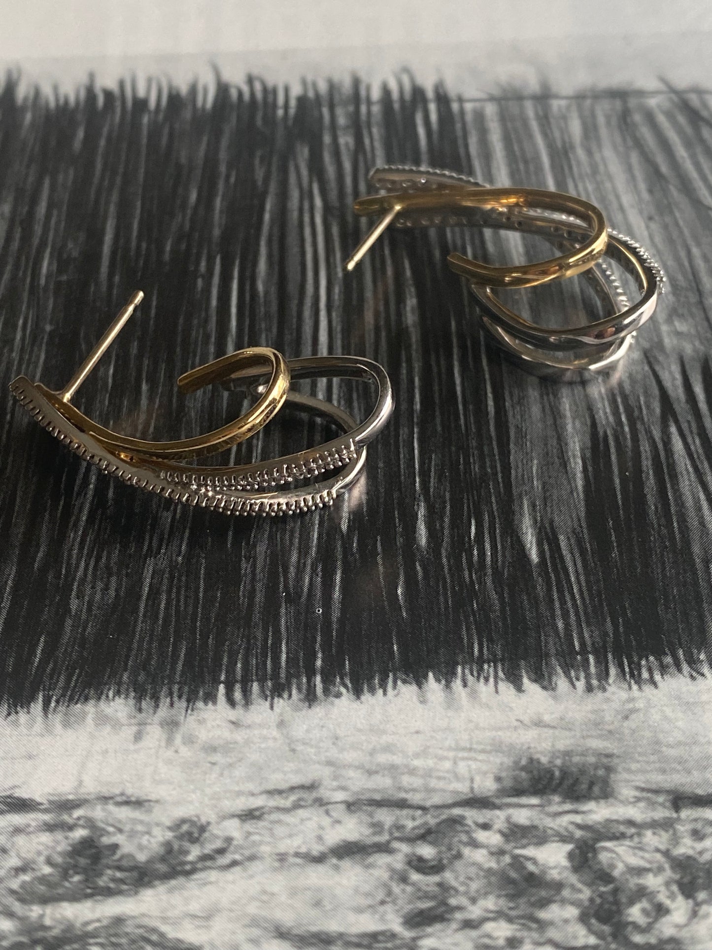 14k Diamond Criss Cross Earrings