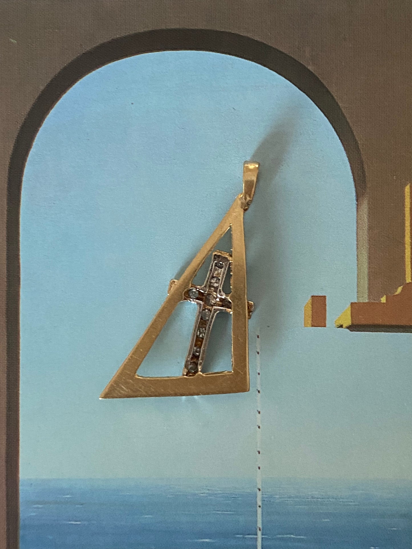 14k Diamond Cross in Obtuse Triangle