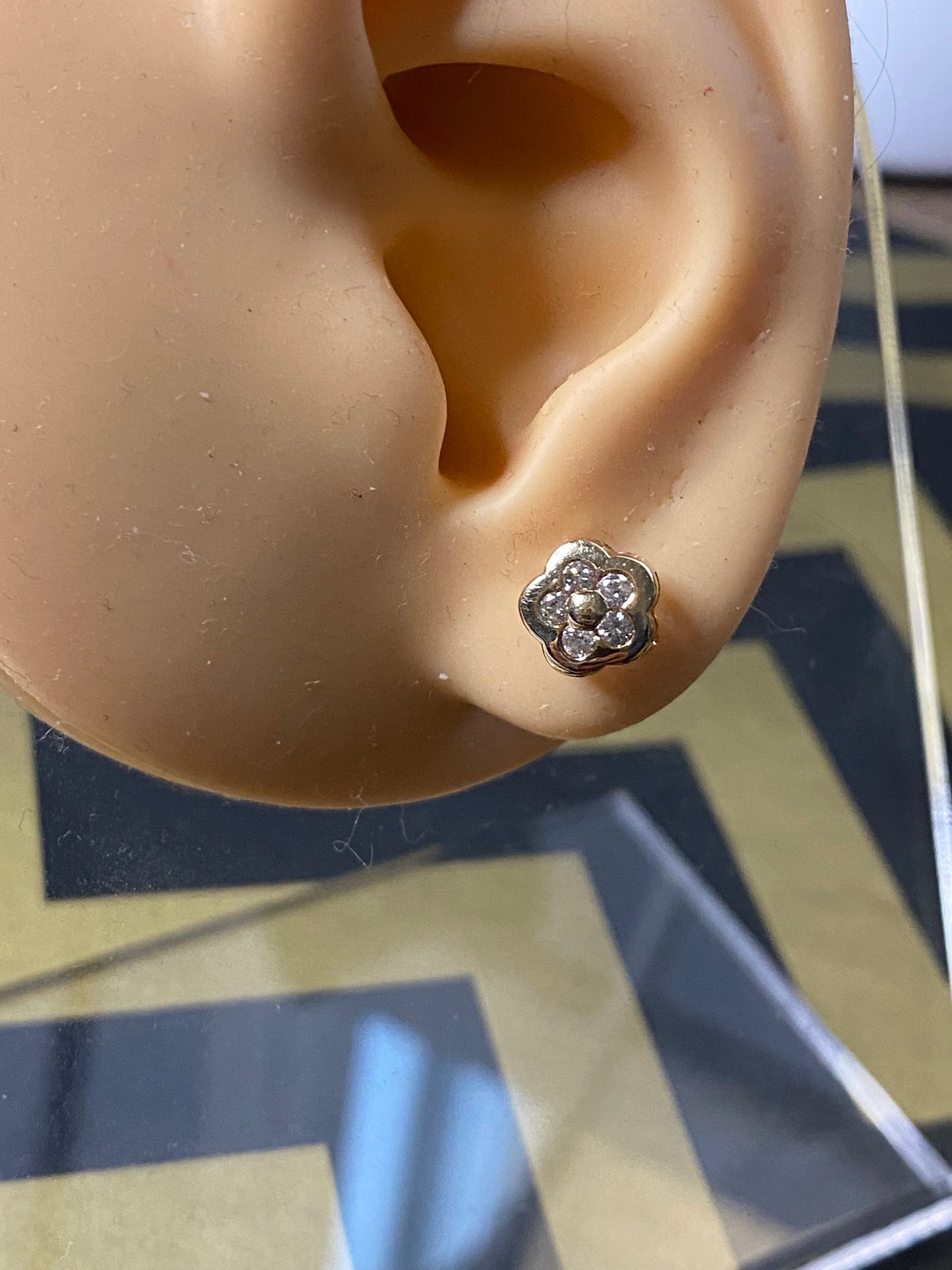 14k Diamond Flower Earrings
