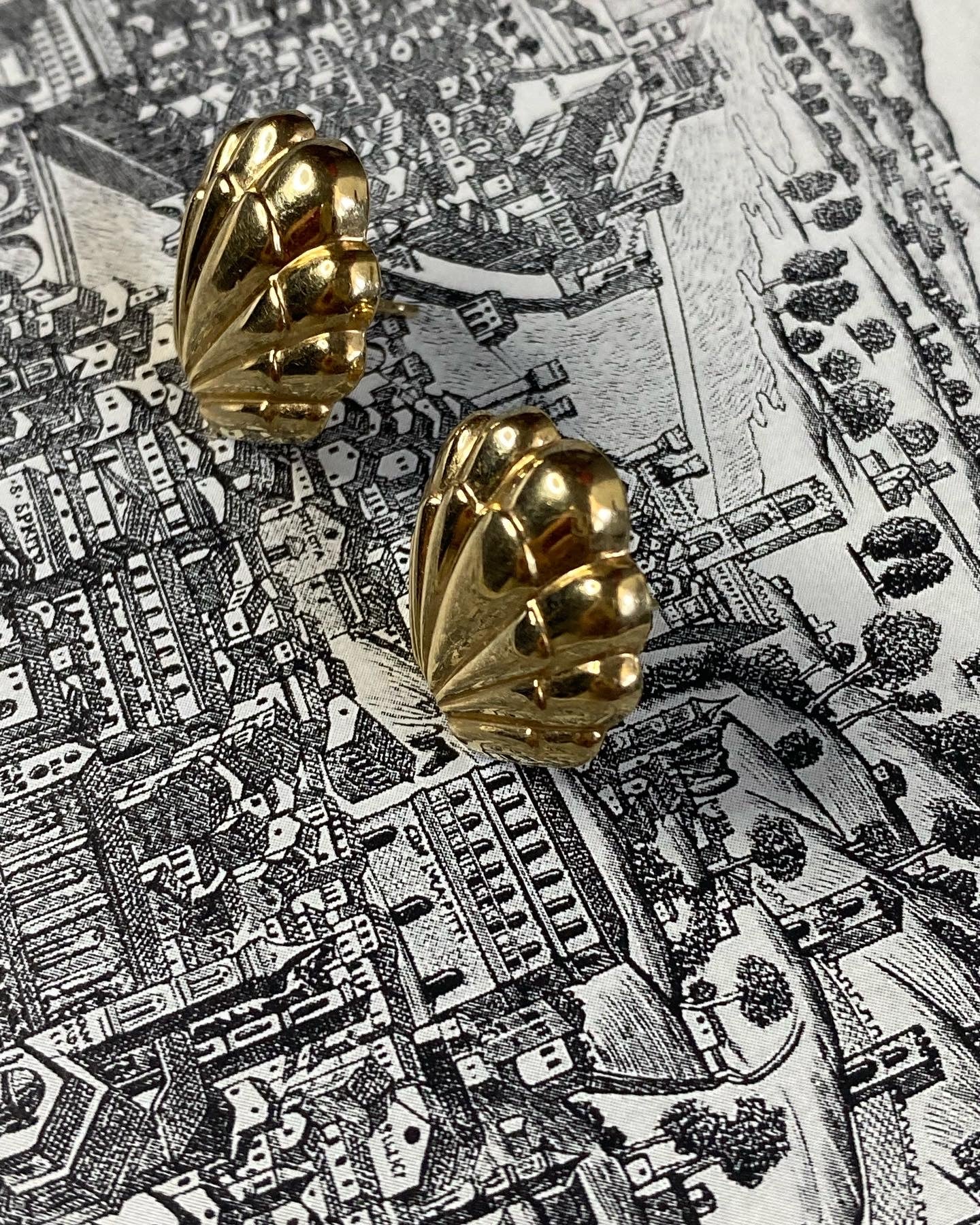 14k Puffy Shell Earrings