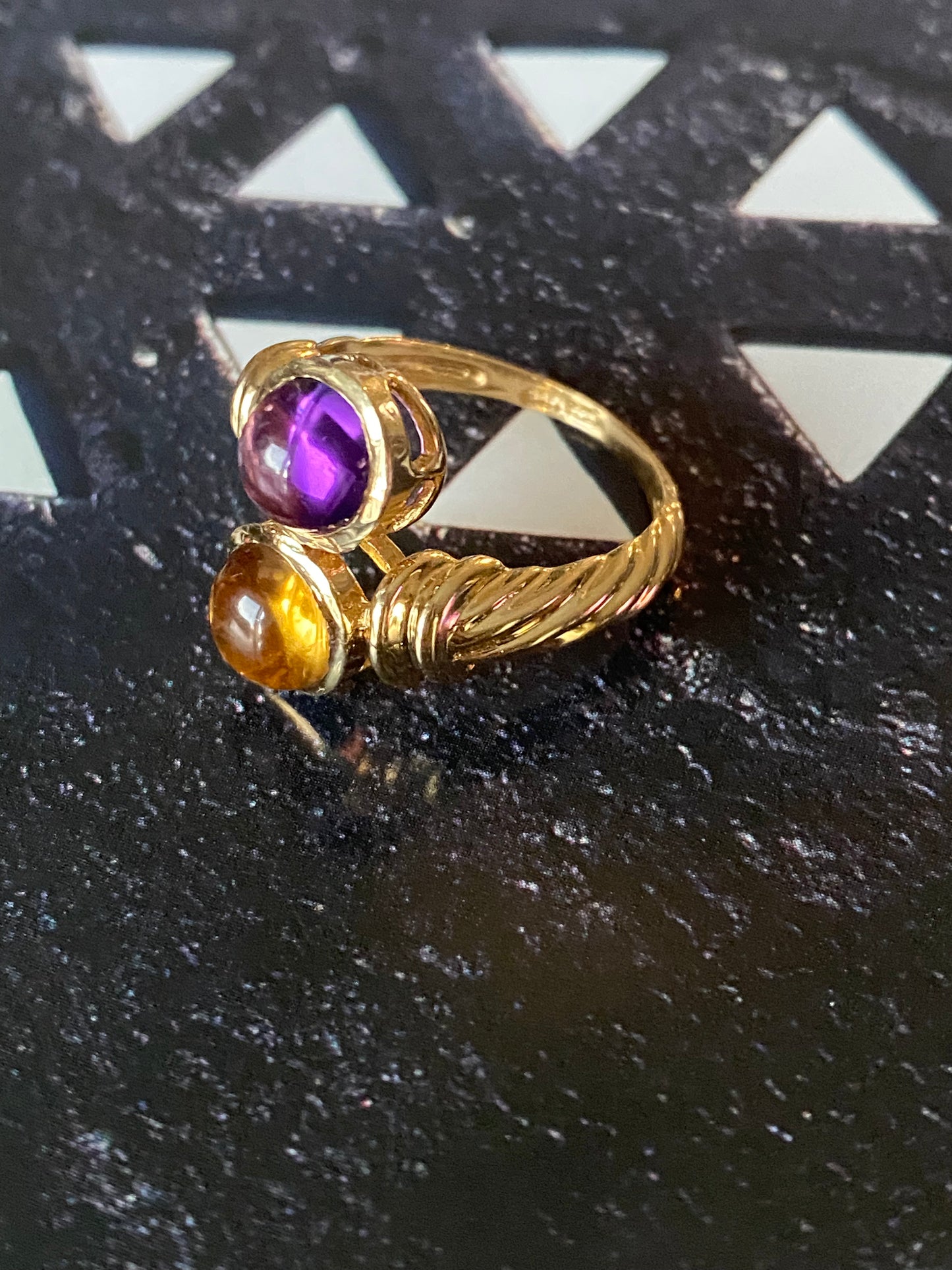 Cabochon 8 Ring