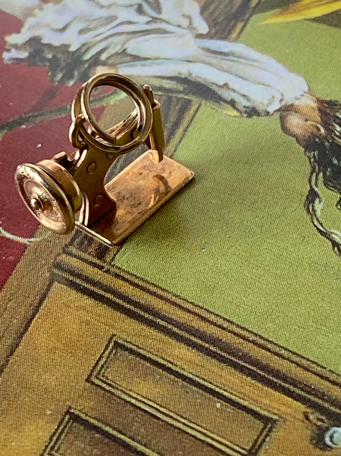 14k Sewing Machine Charm