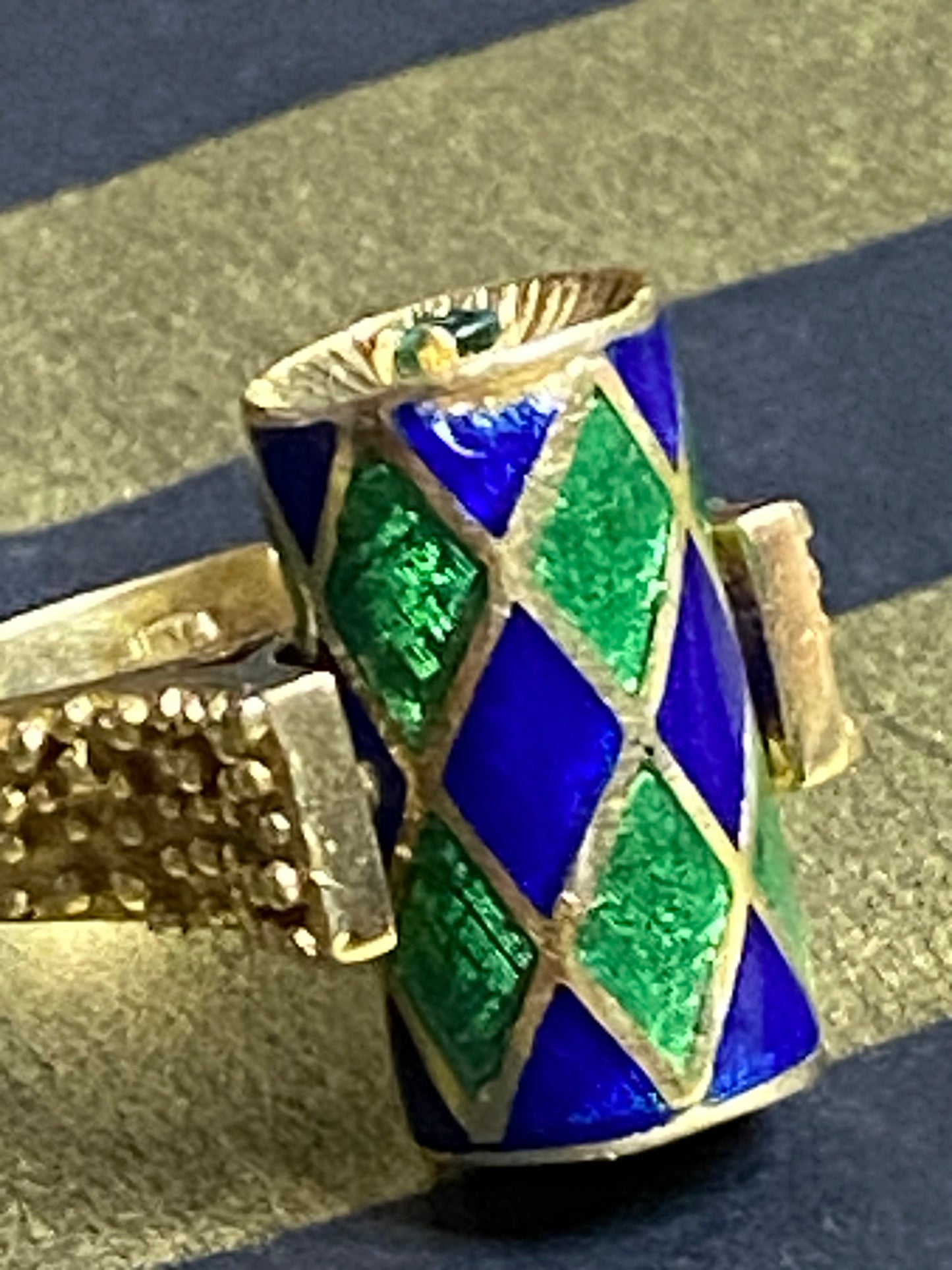 18k Enamel and Emerald Ring