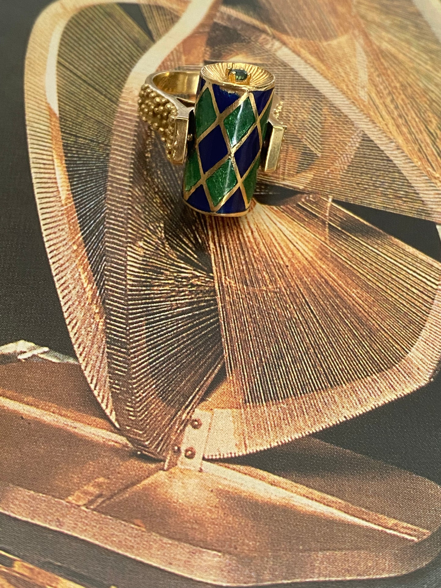 18k Enamel and Emerald Ring