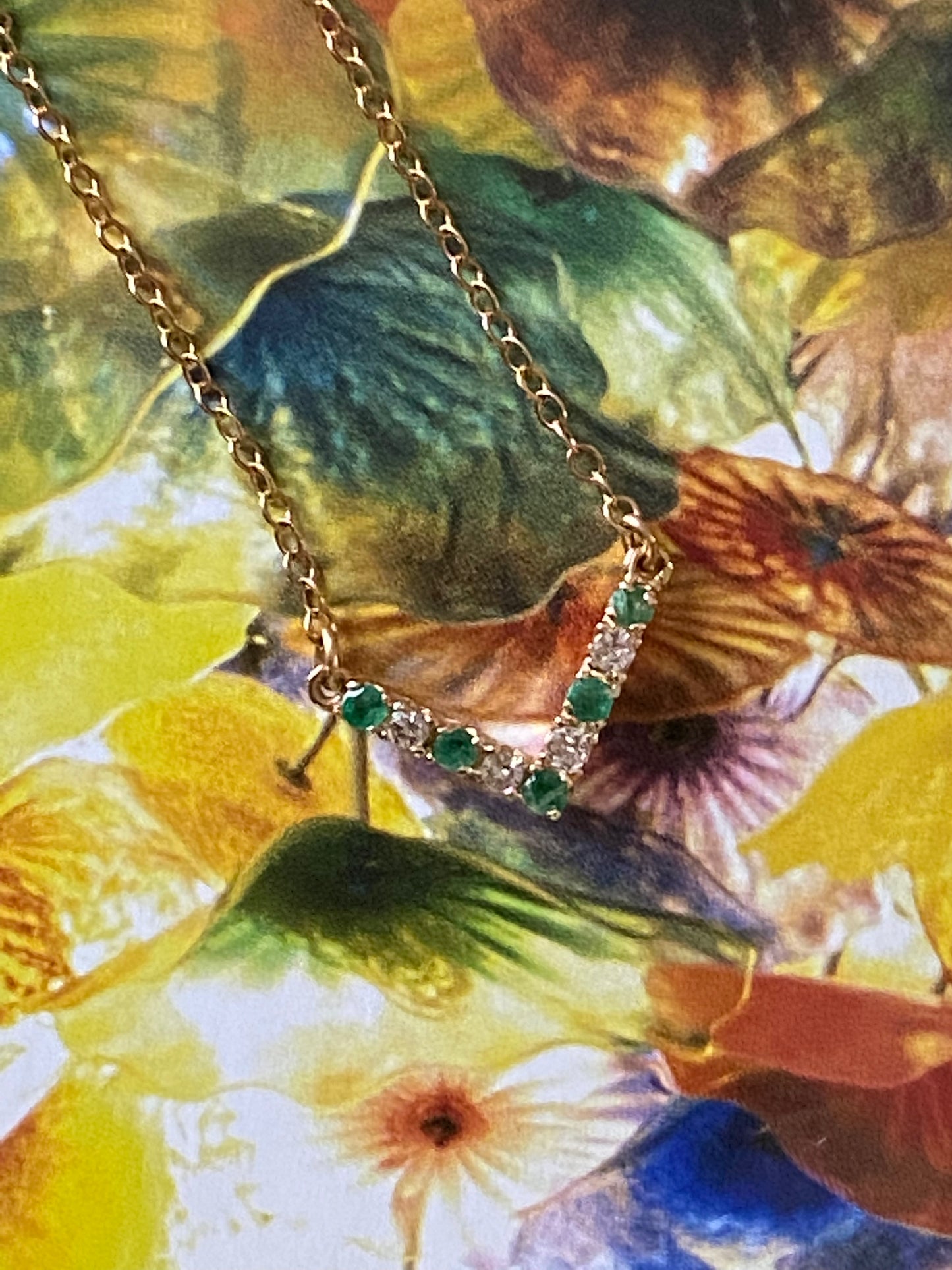 14k Emerald & Diamond V-pendant Necklace