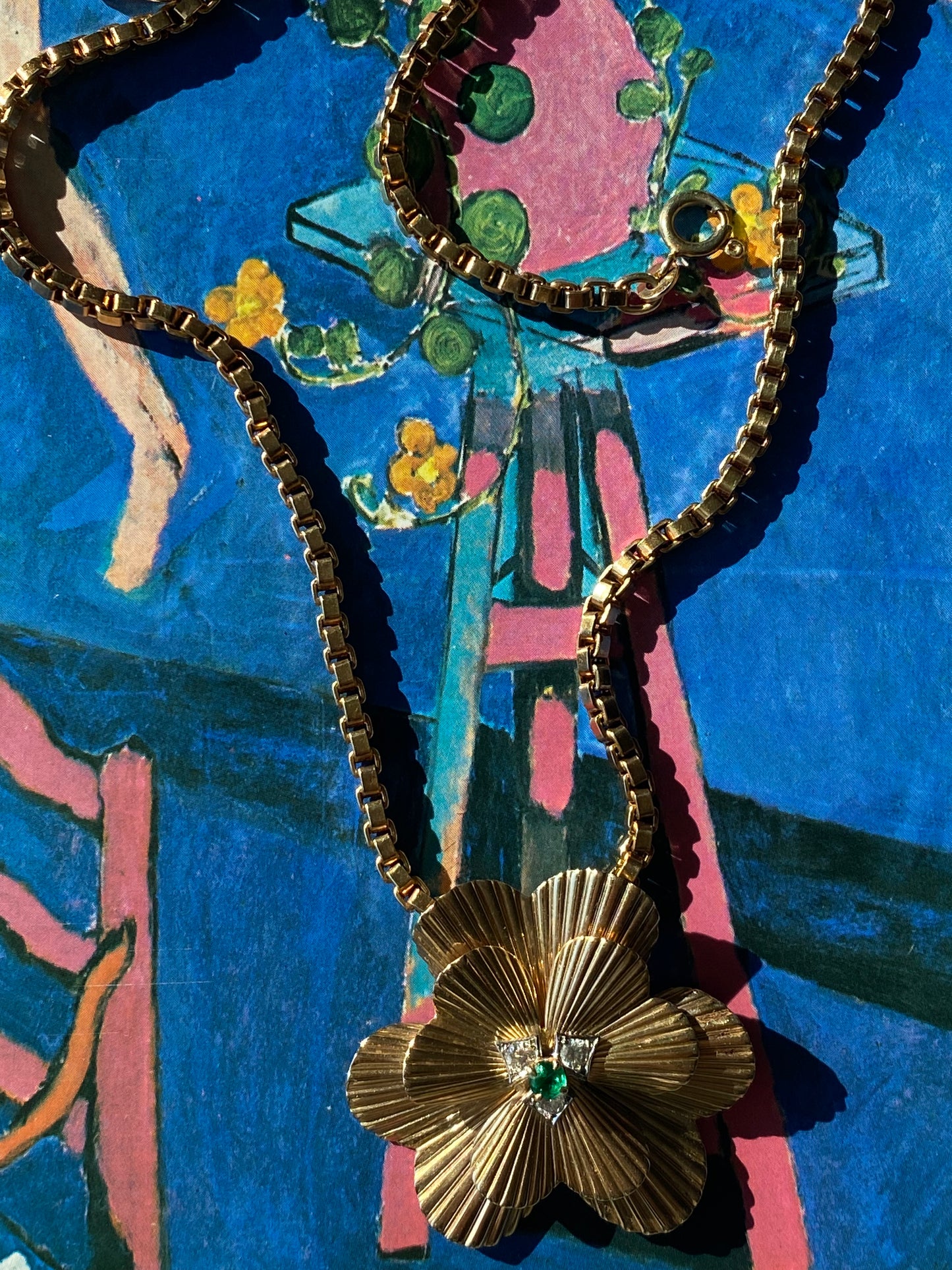 14k Engine Turned Flower and Chain