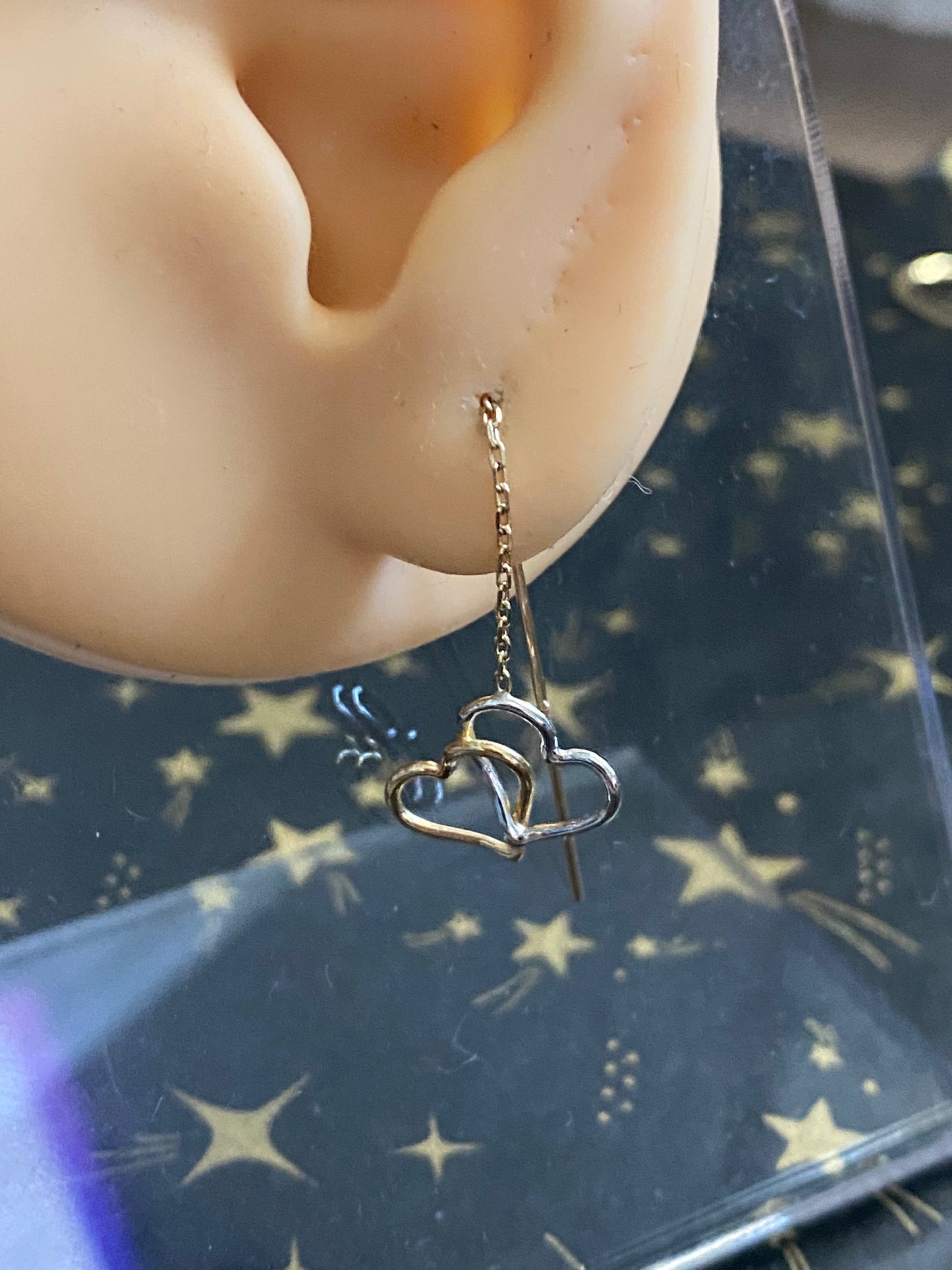 10k WG/YG Heart Threaders