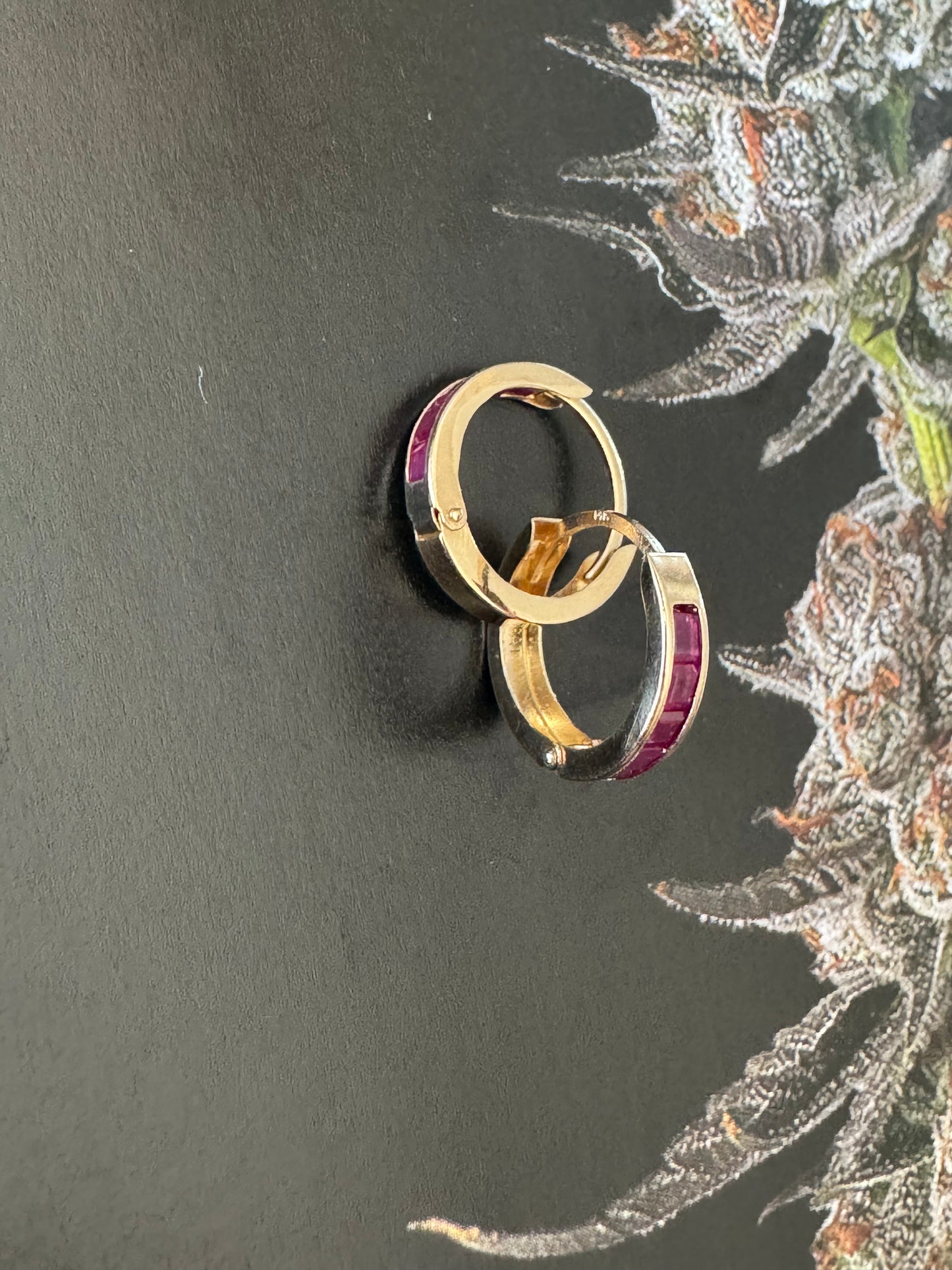 Rubellite Huggies
