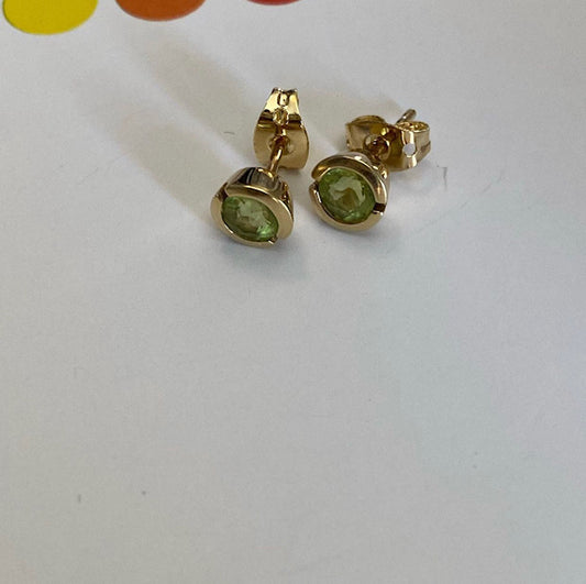 14k Peridot Studs