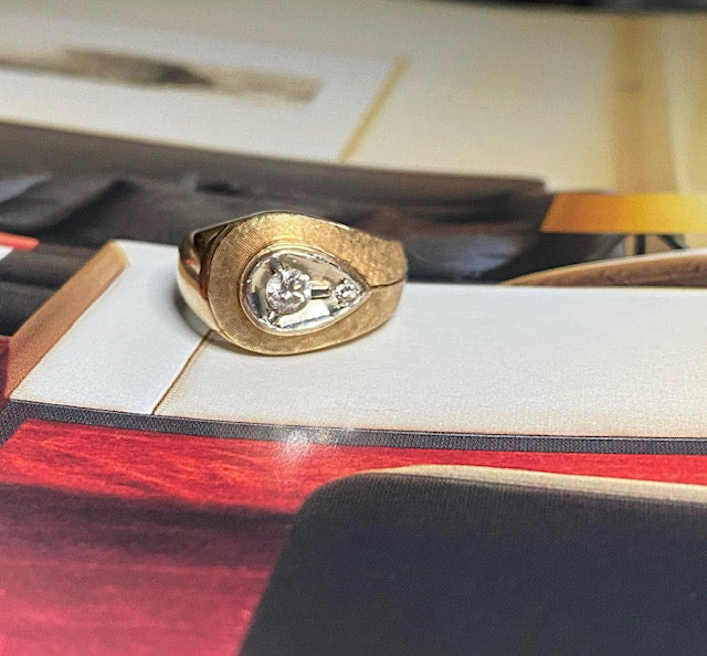 14k Retro Diamond Ring