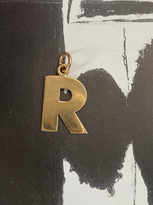 14k R Pendant