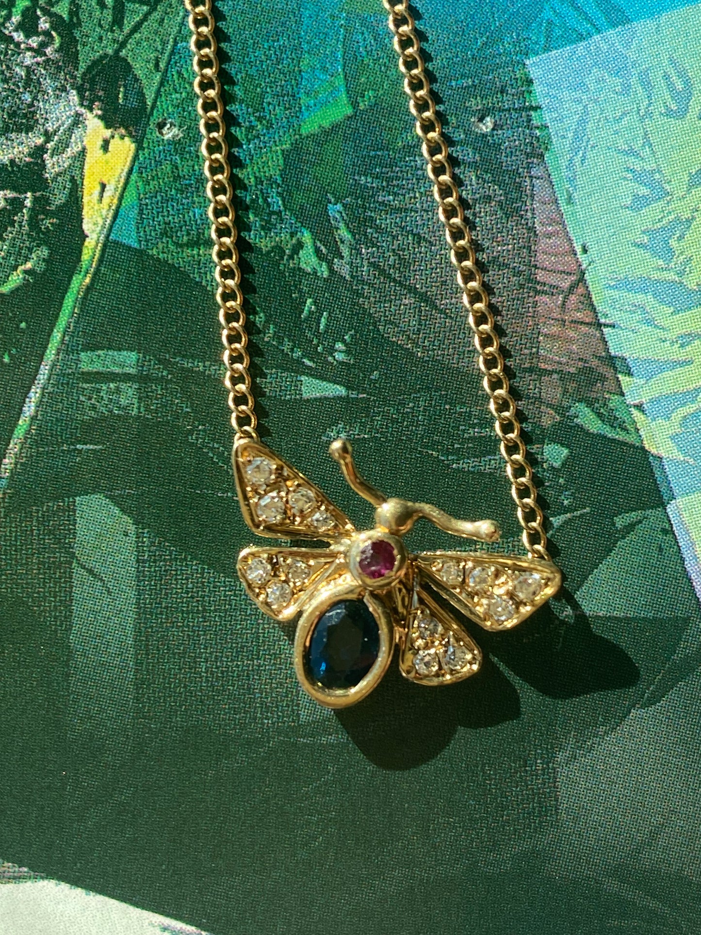 14k Butterfly on a Chain