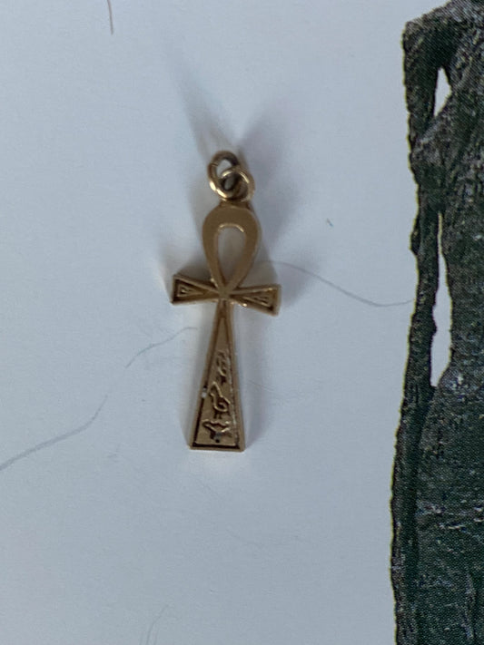 14k Engraved Ankh